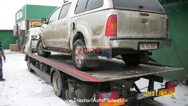 Jeep Toyota Avariat Transportat Pe Platforma Auto